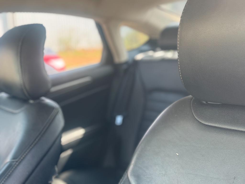 2017 Ford Fusion SE - Photo 6